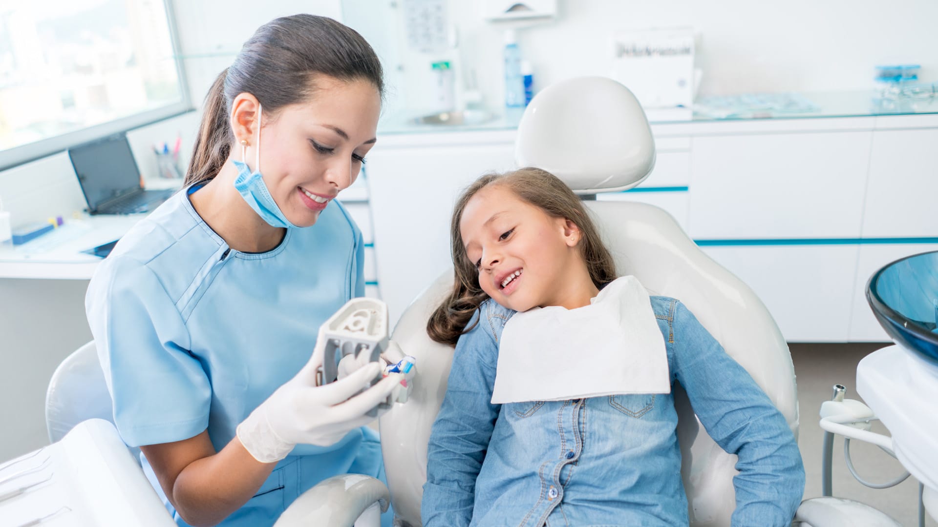4 Services Offered by Dentists
